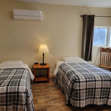Little River Inn Motel Leon Buitenkant foto
