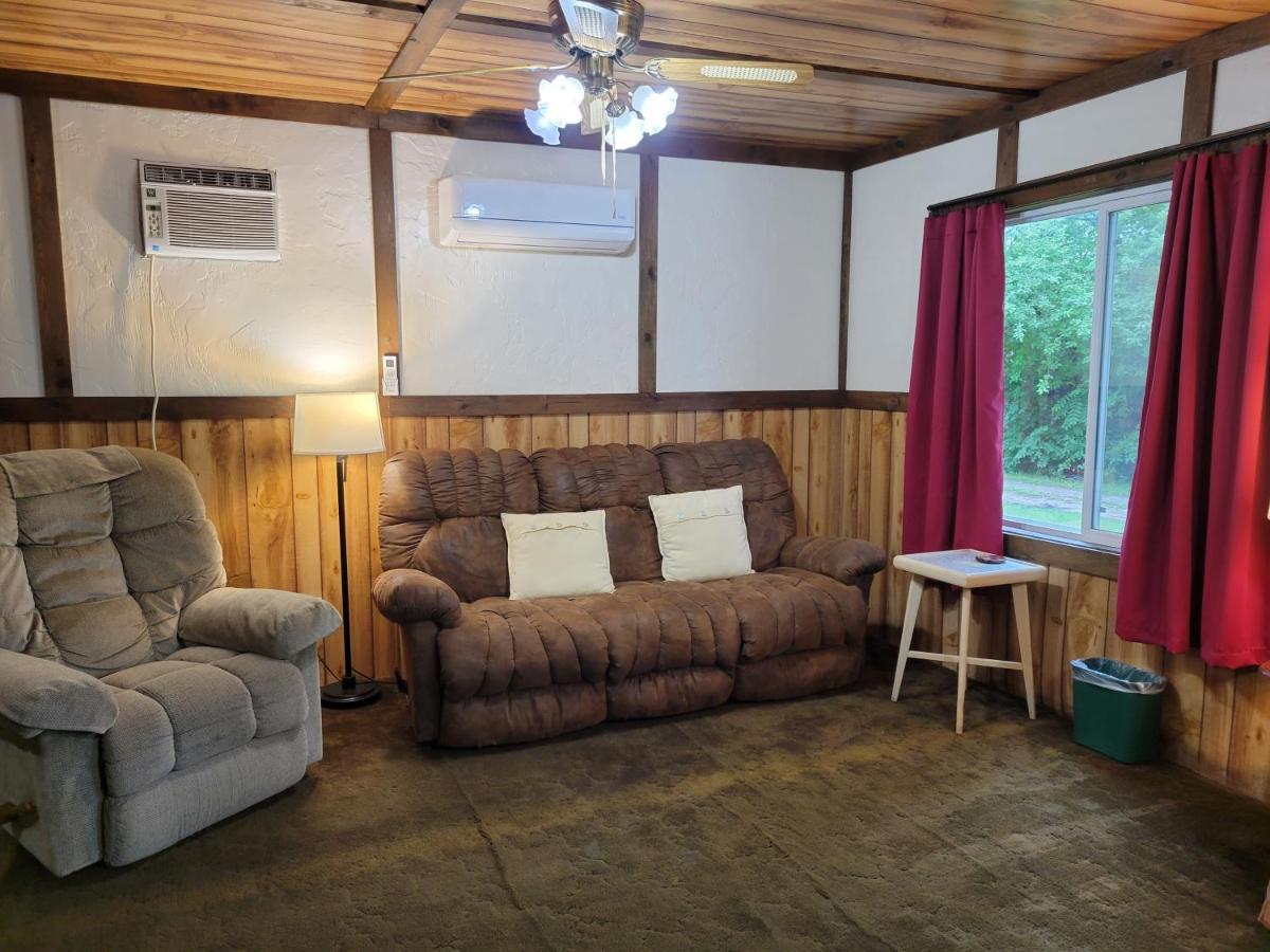 Little River Inn Motel Leon Buitenkant foto