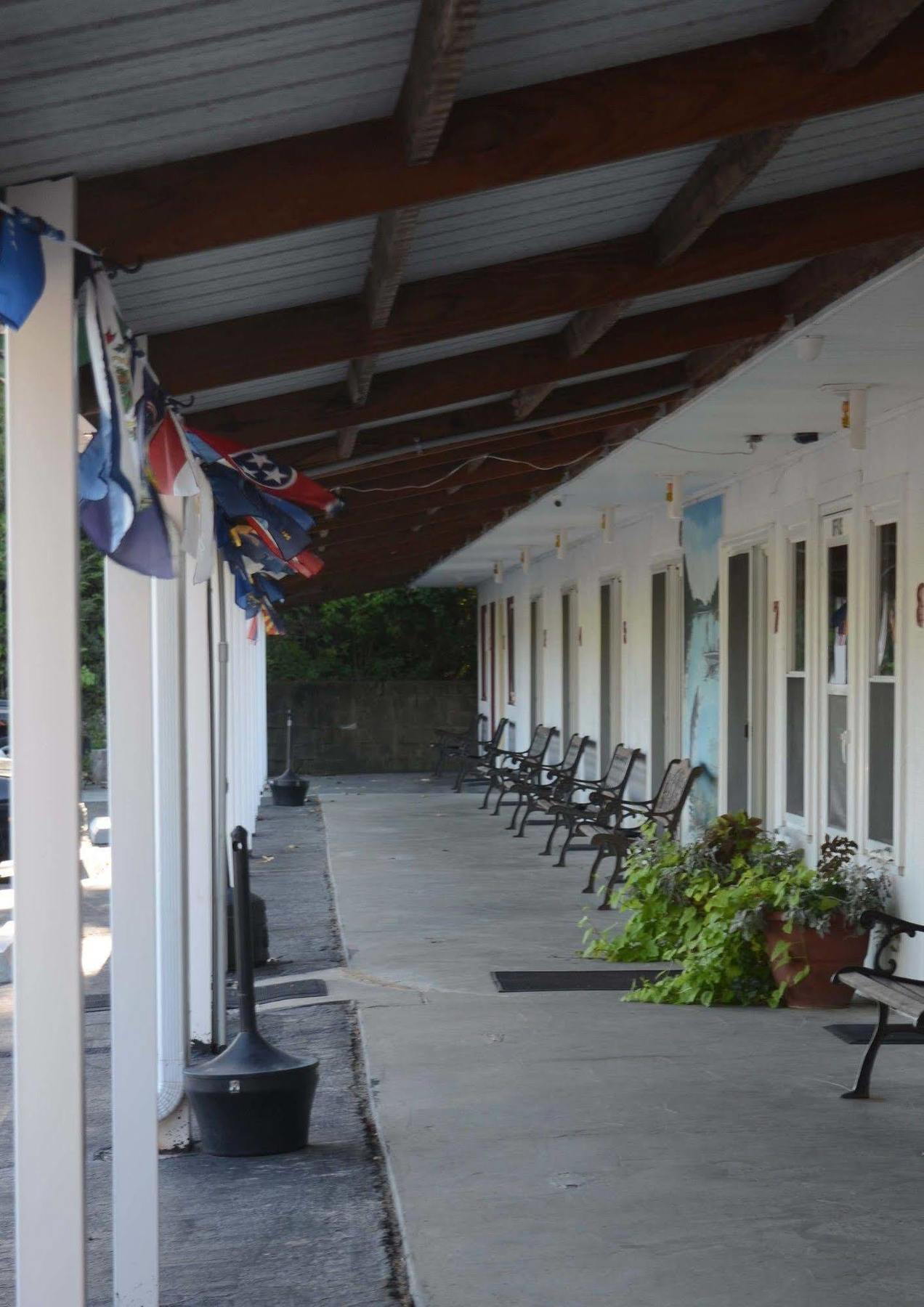 Little River Inn Motel Leon Buitenkant foto