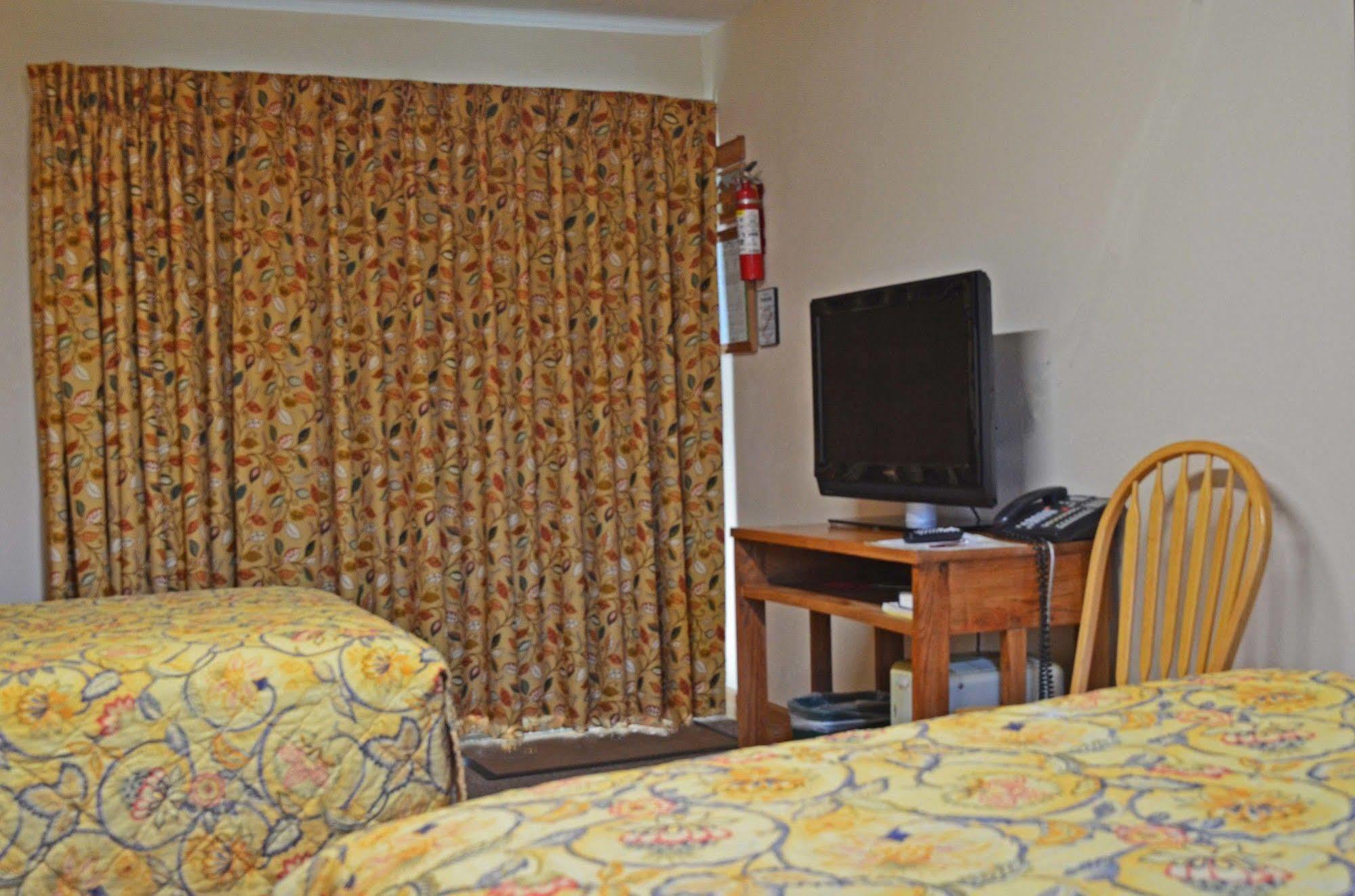 Little River Inn Motel Leon Buitenkant foto