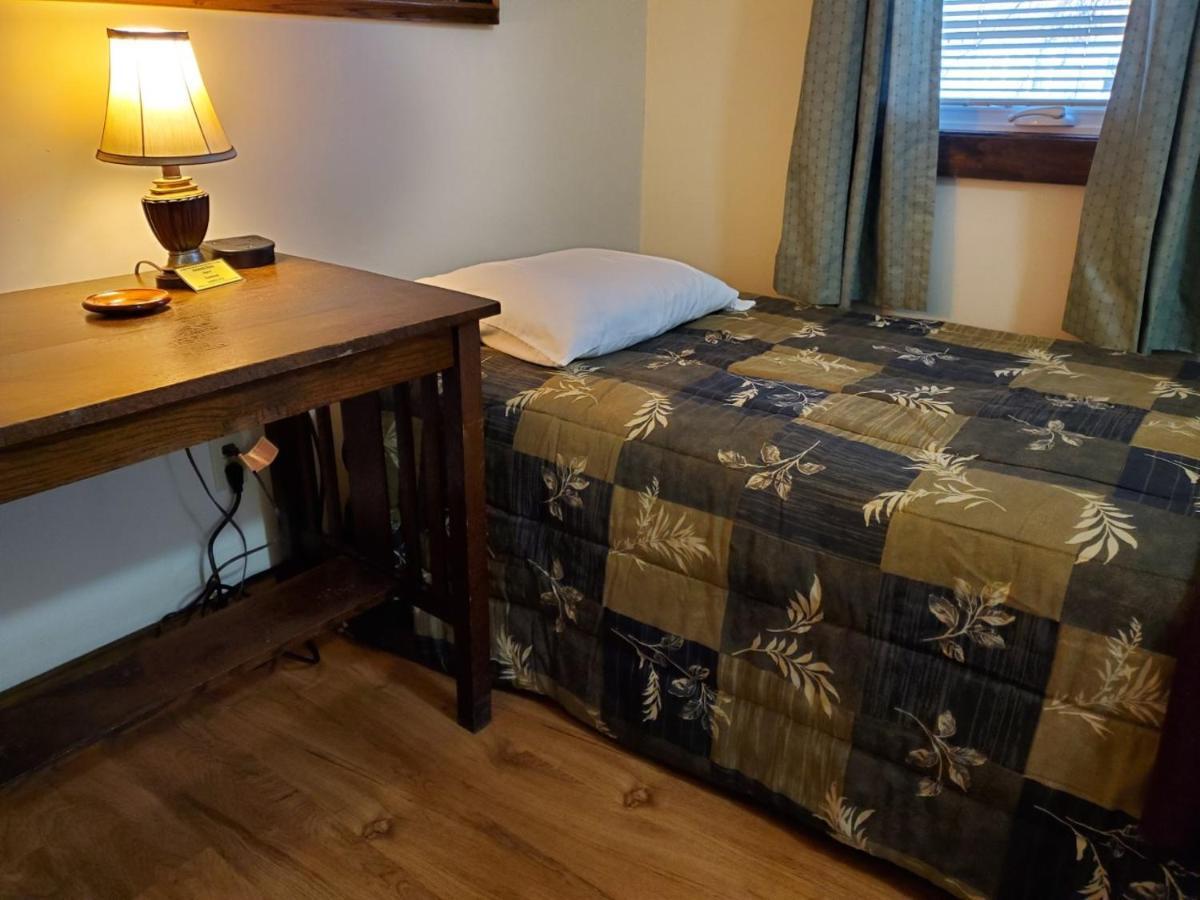 Little River Inn Motel Leon Buitenkant foto