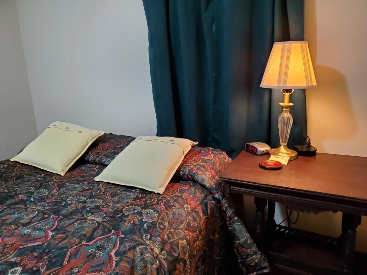 Little River Inn Motel Leon Buitenkant foto